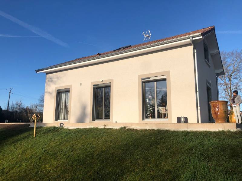 Spécialiste de la pergola bioclimatique en aluminium sur mesure à Montbrison .