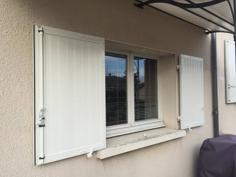 VOLETS ALUMINIUM SUR MESURE BATTANT ou COULISSANT Gamme TAOS