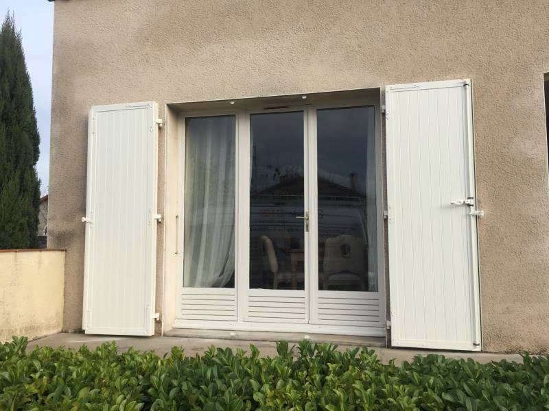 VOLETS ALUMINIUM SUR MESURE BATTANT ou COULISSANT Gamme TAOS