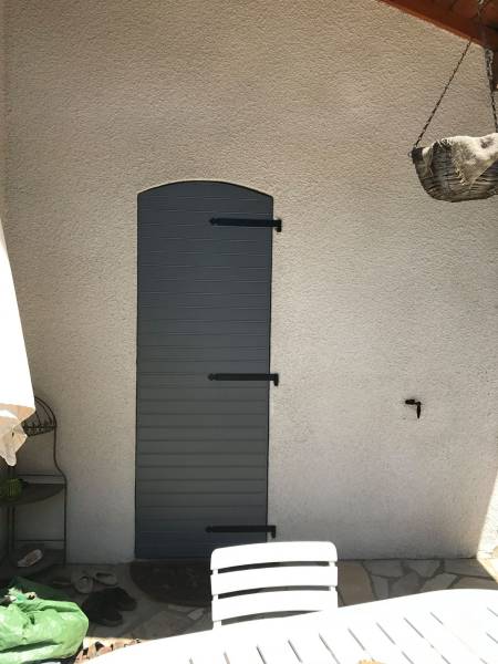 VOLETS ALUMINIUM SUR MESURE BATTANT ou COULISSANT Gamme TAOS