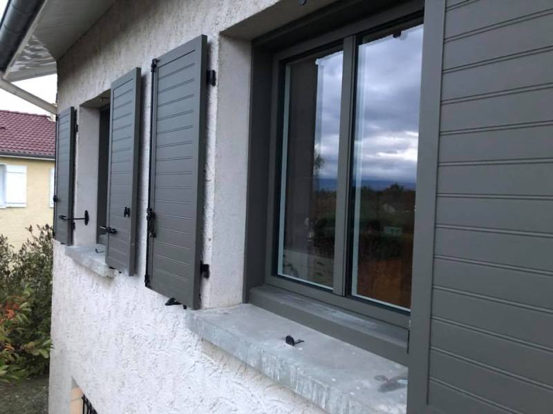 VOLETS ALUMINIUM SUR MESURE BATTANT ou COULISSANT Gamme TAOS